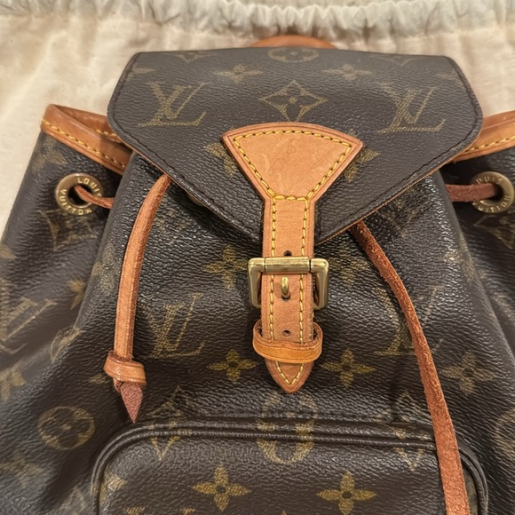 Louis Vuitton Montsouris PM backpack - Picture 4 of 13